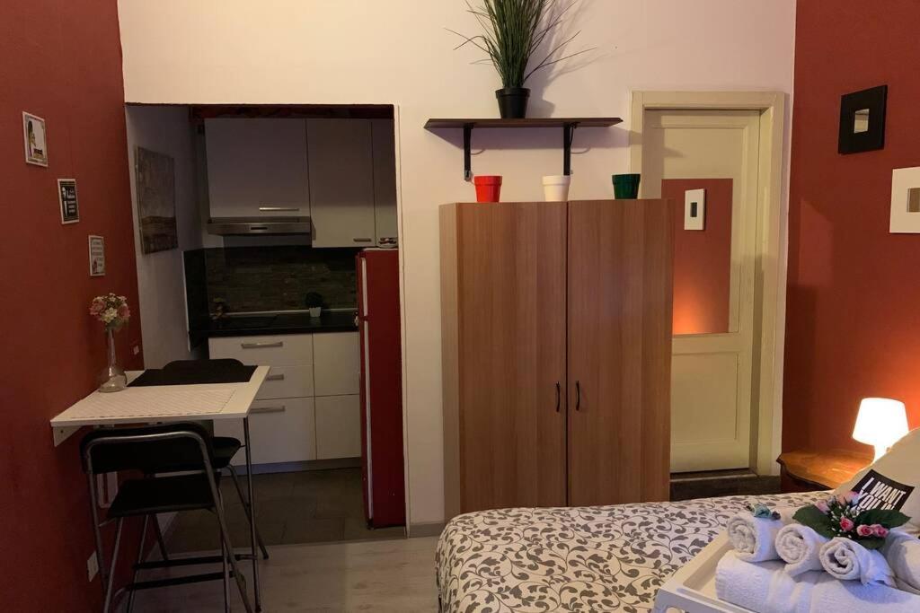 "Little Sicilian Home"-Room With A Private Bathroom & Kitchen -Fridge - And Shared A Beautiful Terrace On Hostel Taormina Center Екстериор снимка