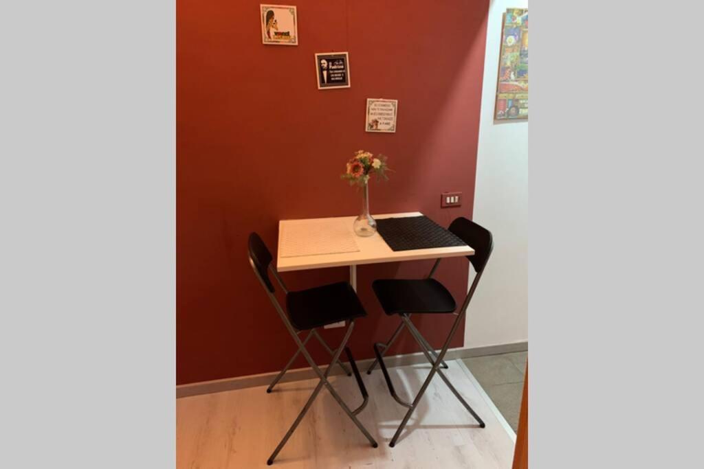 "Little Sicilian Home"-Room With A Private Bathroom & Kitchen -Fridge - And Shared A Beautiful Terrace On Hostel Taormina Center Екстериор снимка