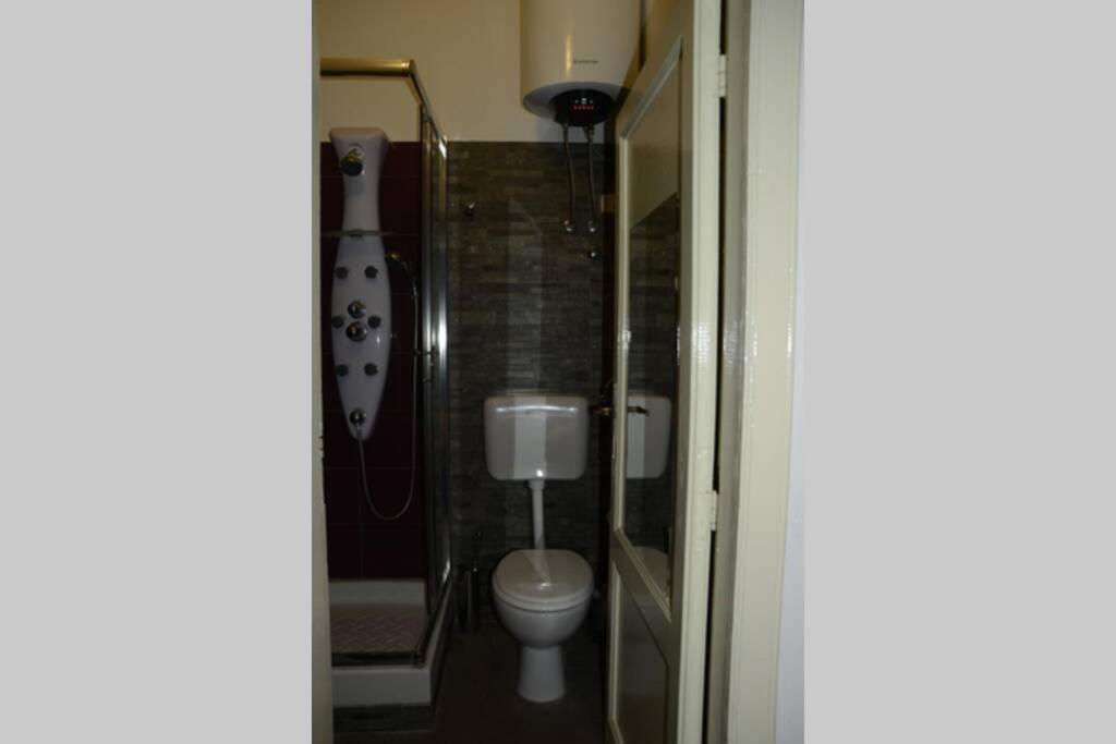 "Little Sicilian Home"-Room With A Private Bathroom & Kitchen -Fridge - And Shared A Beautiful Terrace On Hostel Taormina Center Екстериор снимка