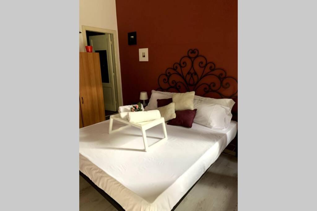 "Little Sicilian Home"-Room With A Private Bathroom & Kitchen -Fridge - And Shared A Beautiful Terrace On Hostel Taormina Center Екстериор снимка